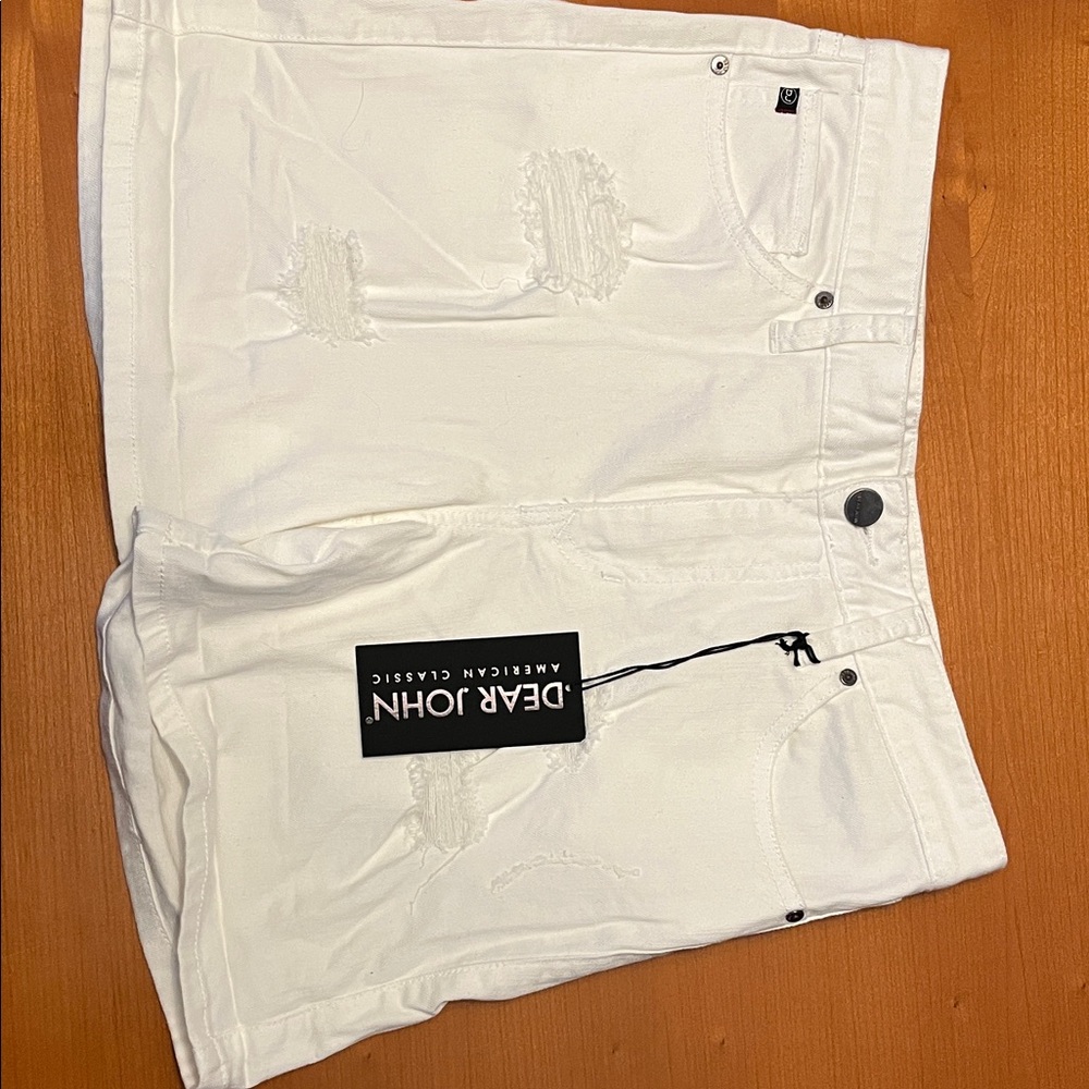Dear John Classic White Shorts NWT